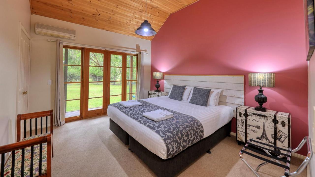 Beechworth Cedar Cottages Екстериор снимка