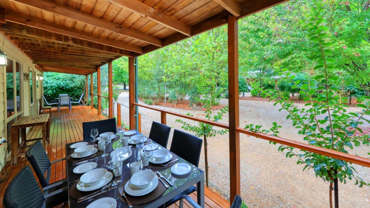 Beechworth Cedar Cottages Екстериор снимка