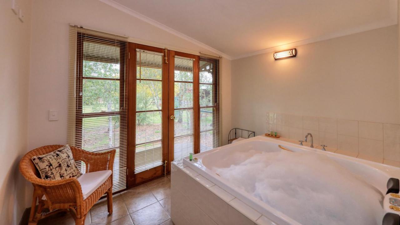 Beechworth Cedar Cottages Екстериор снимка