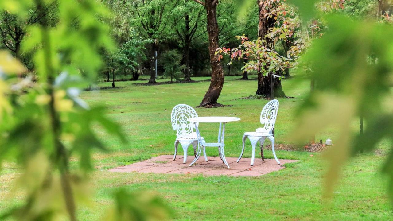 Beechworth Cedar Cottages Екстериор снимка