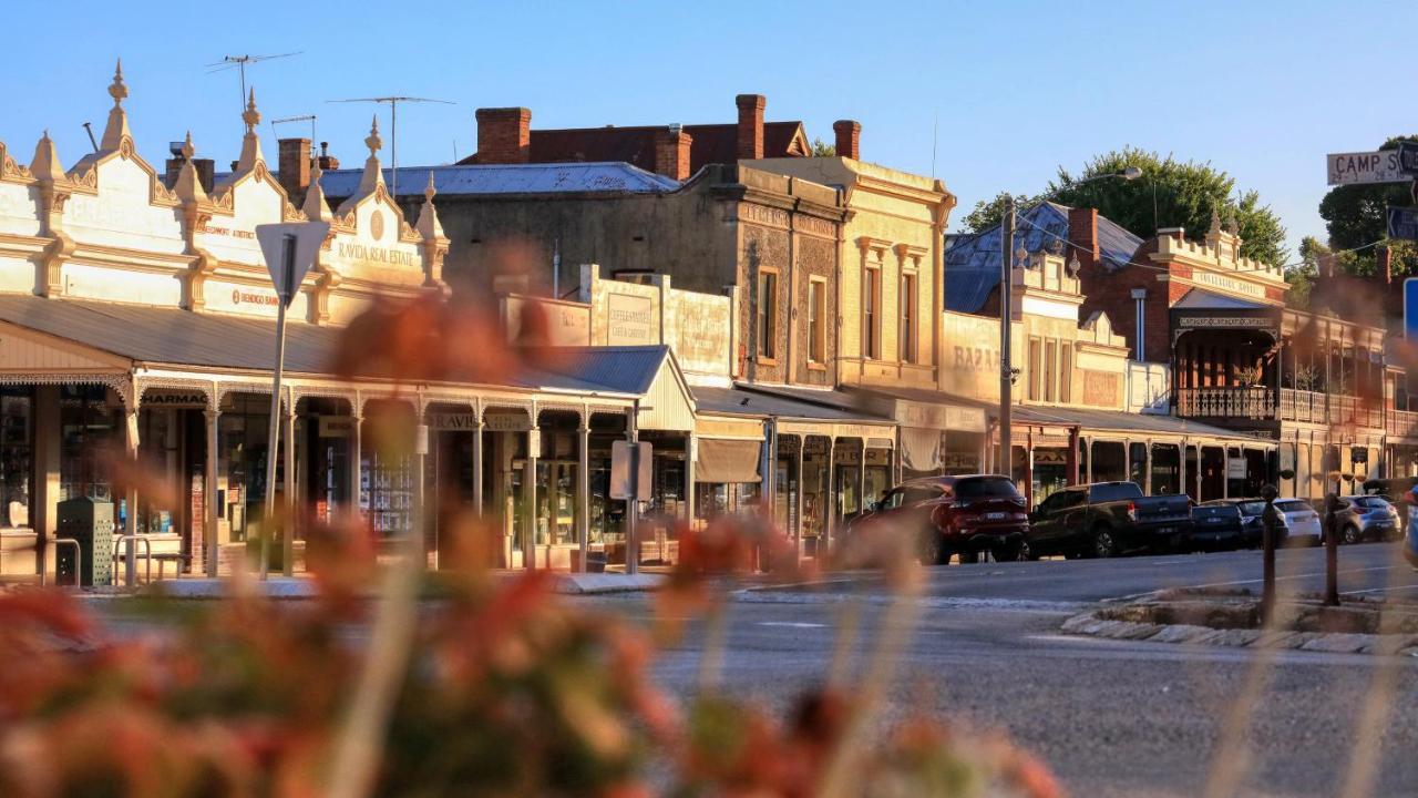 Beechworth Cedar Cottages Екстериор снимка
