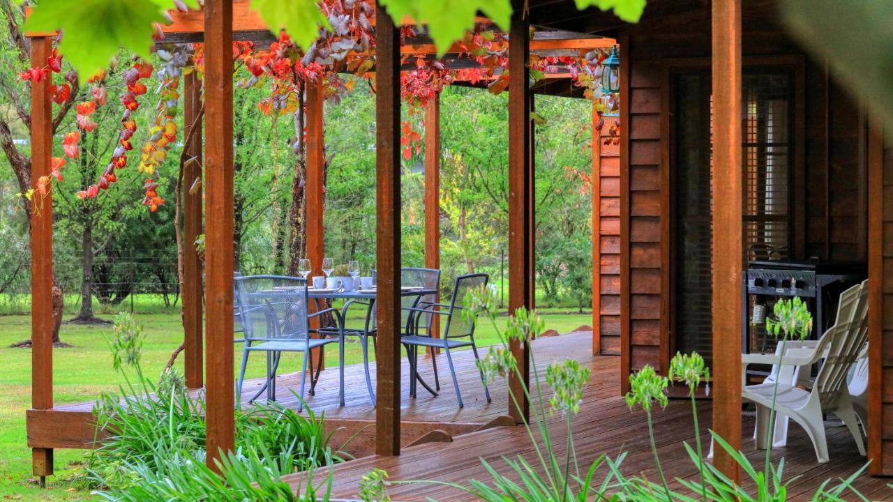 Beechworth Cedar Cottages Екстериор снимка