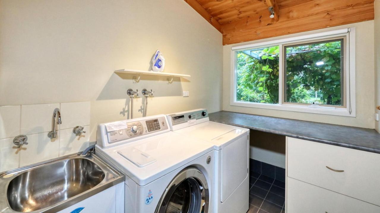 Beechworth Cedar Cottages Екстериор снимка