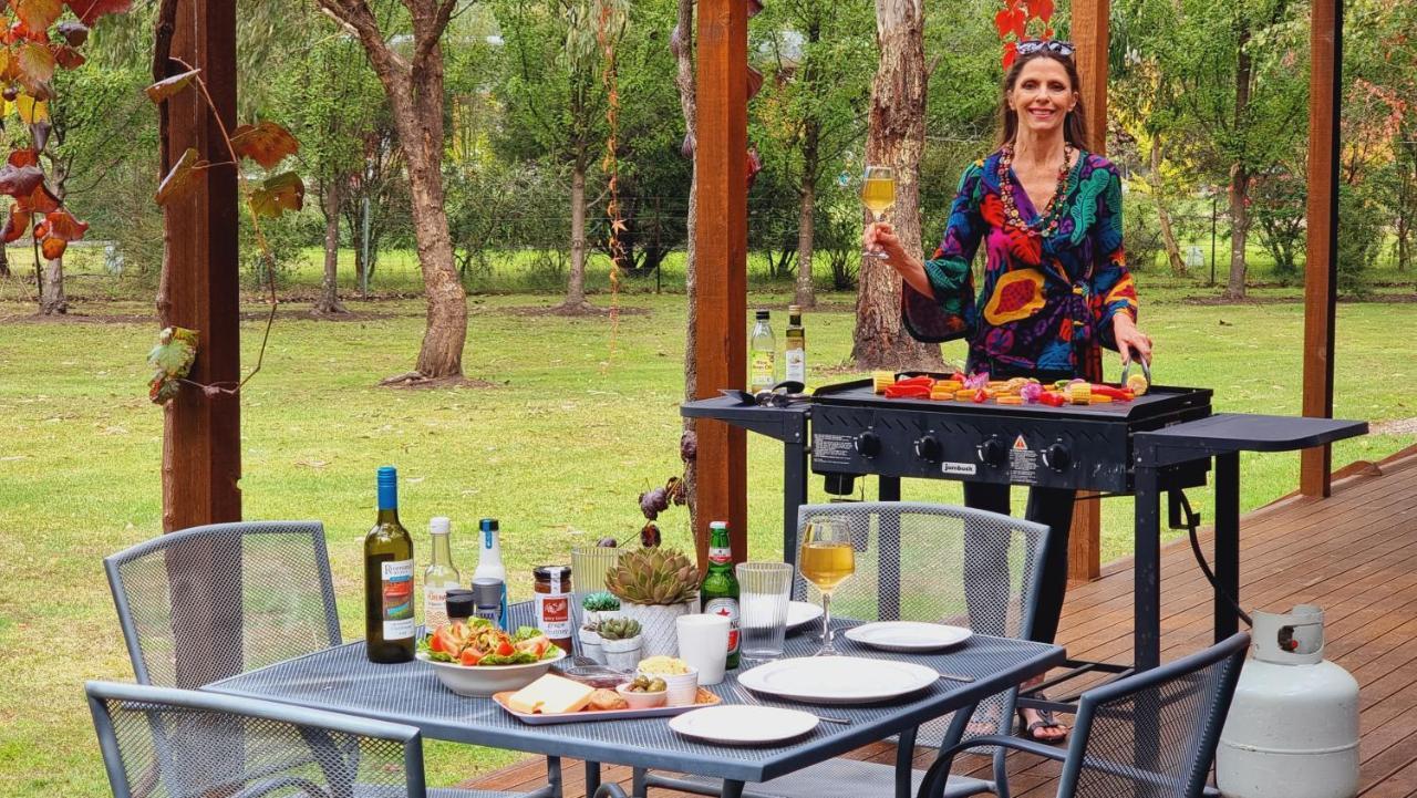 Beechworth Cedar Cottages Екстериор снимка