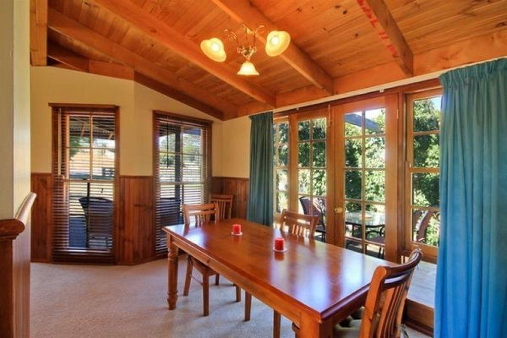 Beechworth Cedar Cottages Екстериор снимка